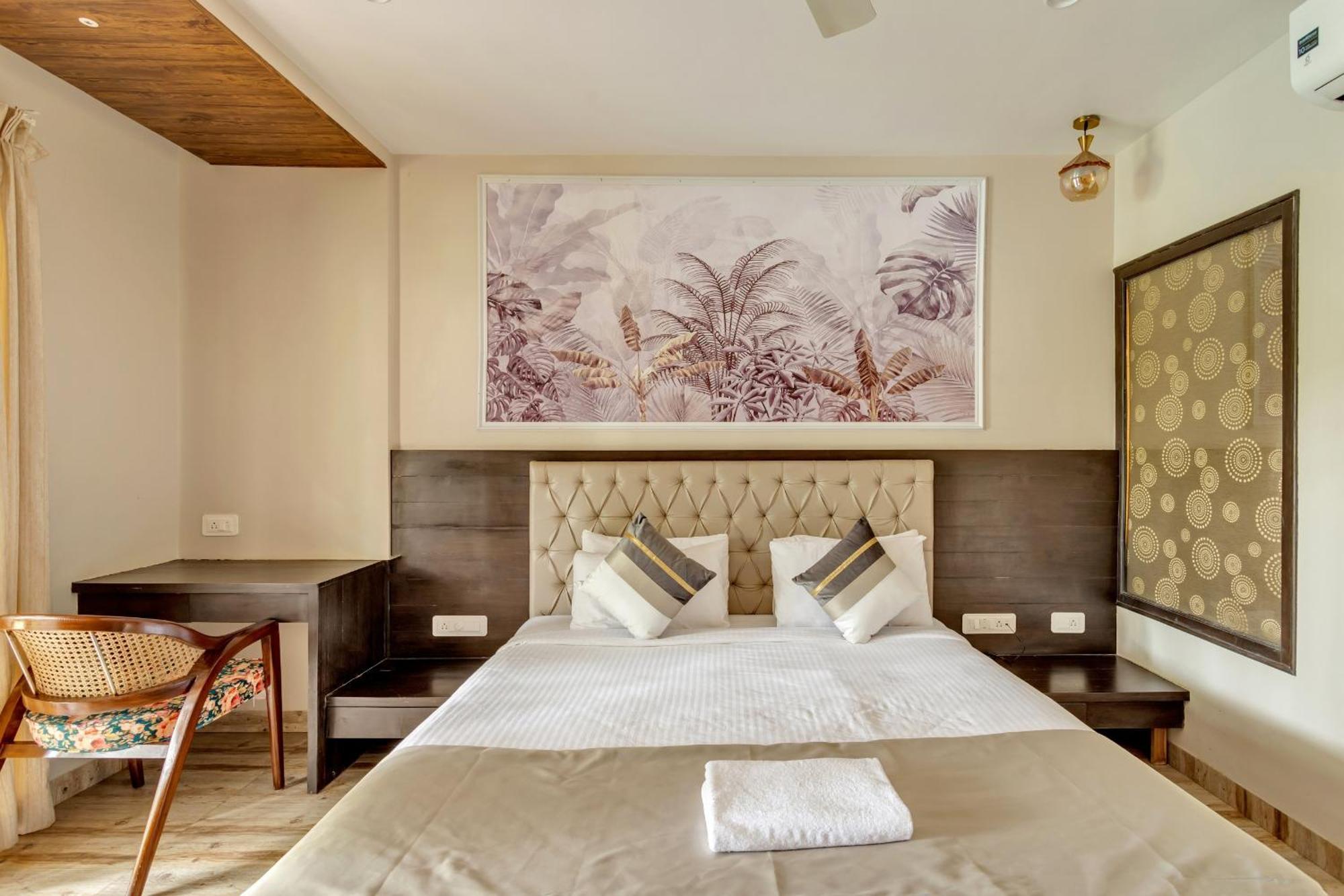 Skon Morjim Beach Resort By Orion Hotels Old Goa Exterior photo